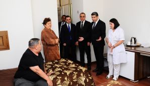 Naftalanda icra başçısı “Kəpəz” sağlamlıq mərkəzində turistlərlə görüşdü -     FOTOLAR — foto 3