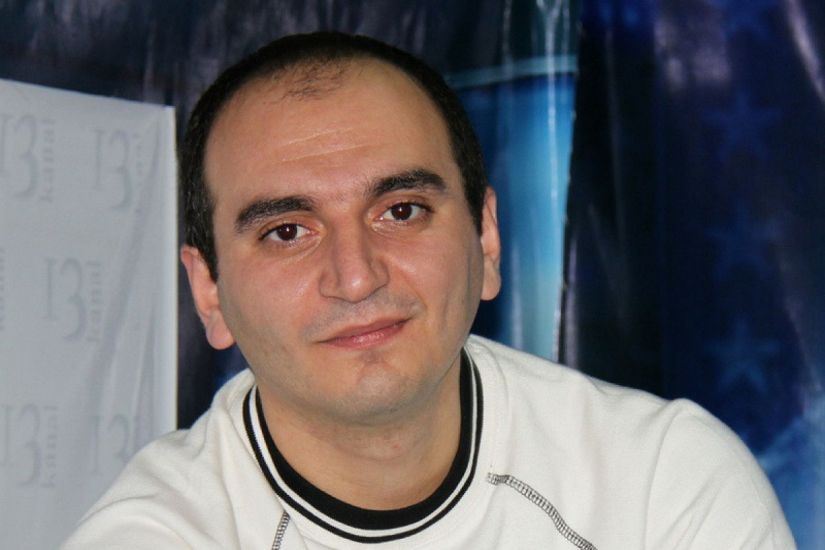 Əziz Orucov saxlanılıb