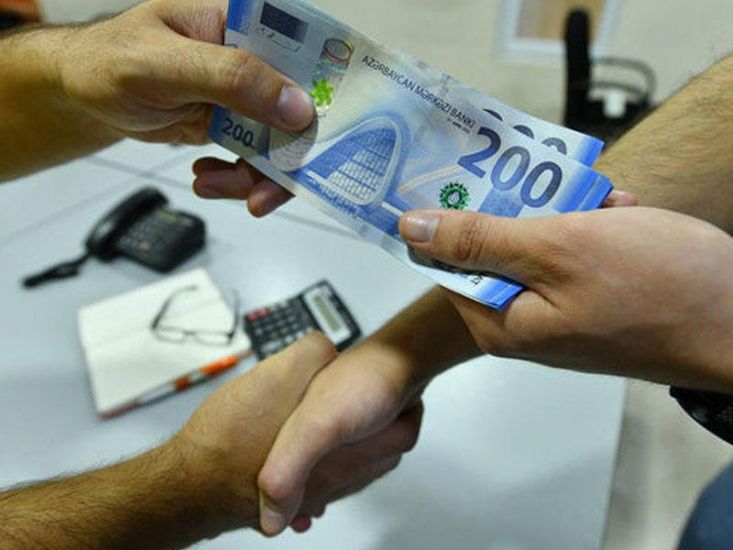 Rüşvət alan direktor işdən çıxarılıb