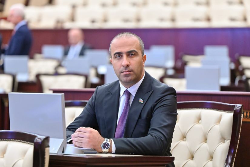 Deputat: "Əli Kərimov, şəhidin doğulduğu evi keçi tövləsi ilə, vətəndaşı isə keçi ilə müqayisə etmən böyük qələtdir"