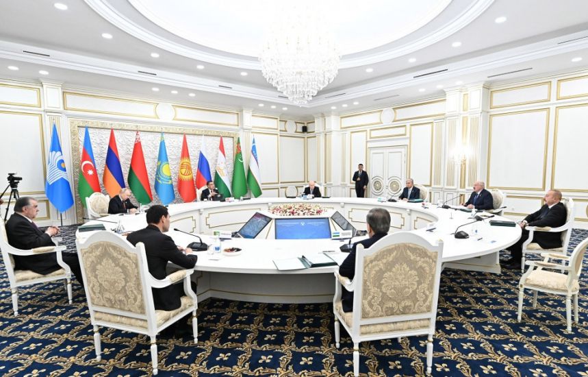 Azərbaycan Prezidenti Bişkekdə MDB Dövlət Başçıları Şurasının iclasında iştirak etdi -     YENİLƏNDİ - 2