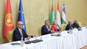 Türkmənistanda vahid Vəkillər Kollegiyasının yaradılmasında Azərbaycan təcrübəsi nəzərə alınacaq -   FOTO — foto 2