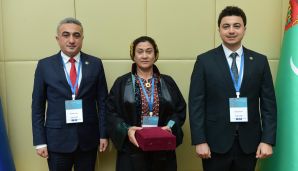 Türkmənistanda vahid Vəkillər Kollegiyasının yaradılmasında Azərbaycan təcrübəsi nəzərə alınacaq -   FOTO — foto 10