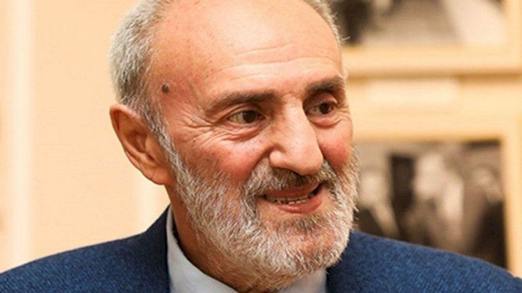 Akif İslamzadə:“Qadınlarımız baldırlarını göstərirlər” -     VİDEO