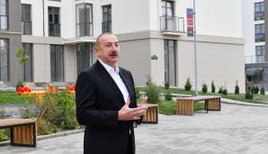 Prezident Füzuli şəhərinə köçmüş sakinlər və rayon ictimaiyyətinin nümayəndələri ilə görüşüb -   FOTO - YENİLƏNDİ - 2 — foto 9