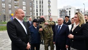 Prezident Füzuli şəhərinə köçmüş sakinlər və rayon ictimaiyyətinin nümayəndələri ilə görüşüb -   FOTO - YENİLƏNDİ - 2 — foto 11