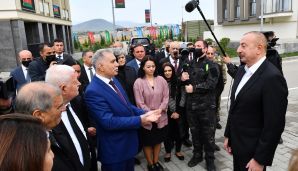 Prezident Füzuli şəhərinə köçmüş sakinlər və rayon ictimaiyyətinin nümayəndələri ilə görüşüb -   FOTO - YENİLƏNDİ - 2 — foto 7