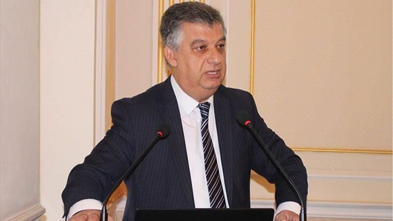 Deputata ağır itki