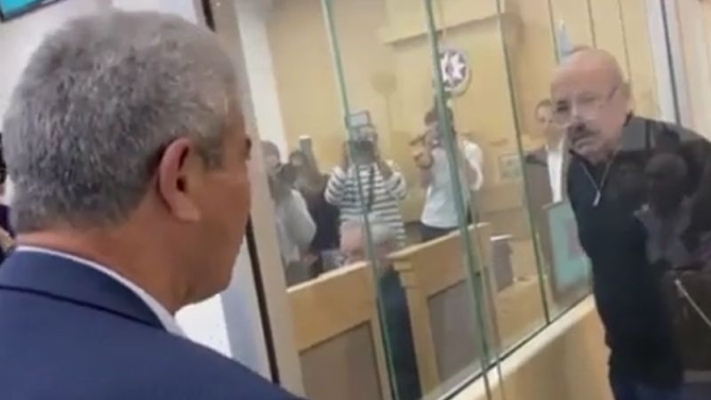 Xaçatryanın işgəncə verdiyi tanınmış şəxs məhkəməyə gəldi:     Onu dərhal tanıdı - VİDEO