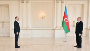 Azərbaycan Prezidenti İsveçrənin yeni səfirinin etimadnaməsini qəbul etdi — foto 3