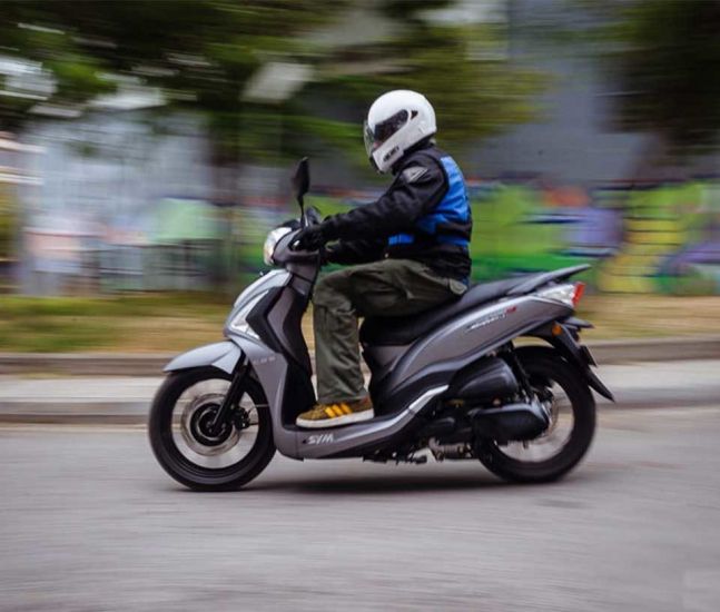 “Saxla” işarəsinə məhəl qoymayan moped sürücüsü "Hunday" markalı avtomobilə çırpıldı, sürücü öldü