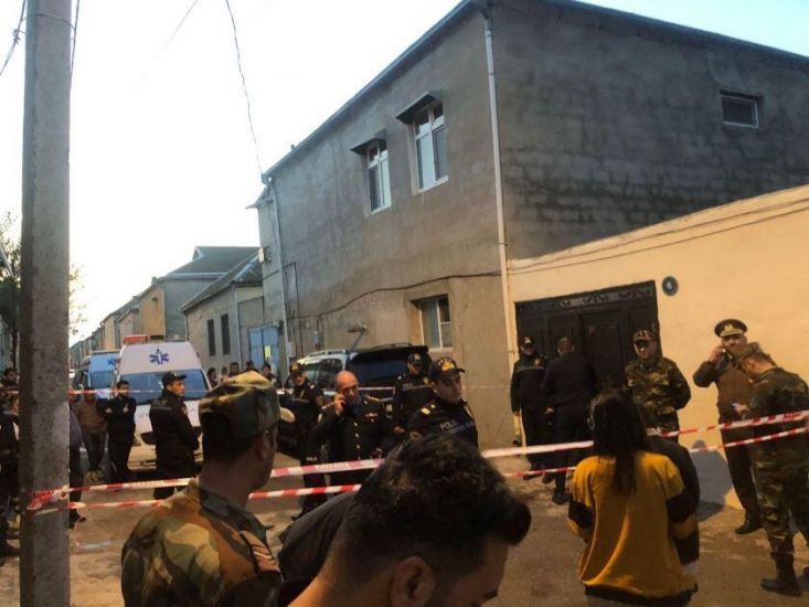 Sumqayıtda evə silahlı hücum edən şəxsin anası danışdı -     VİDEO