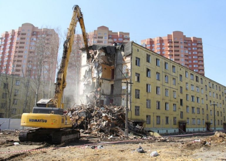 Bakıda istismar müddəti bitmiş minlərlə bina var -     Söküntülər mənzilləri bahalaşdıracaq?