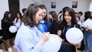 "Təhsilin inkişafı istiqamətində innovativ tədqiqat təşəbbüsləri" layihəsi çərçivəsində regionlarda keçirilən təlimlər başa çatıb -  FOTOLAR — foto 10
