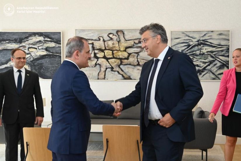Ceyhun Bayramov Xorvatiyanın baş naziri ilə görüşdü