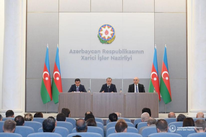 Azərbaycan XİN: Ermənistanı məsuliyyətsiz davranışından çəkindirmək üçün müvafiq tədbirlərin görülməsi zəruridir