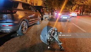 Bakıda "Galendewagen"in iştirakı ilə üç maşın toqquşub, xəsarət alan var — foto 1