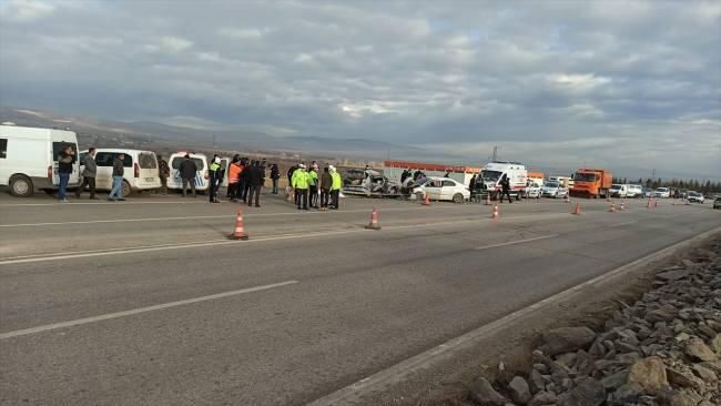 Azərbaycanda ağır qəza: Qadın öldü, yaralılardan ikisi azyaşlıdır