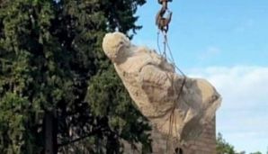 Terrorçu Monte Melkonyanın Xocavənddəki heykəli söküldü -   FOTO — foto 1