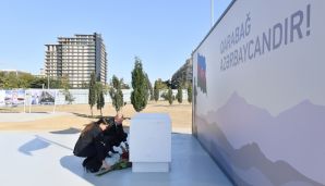 Prezident və birinci xanım Bakıda inşası davam etdirilən Zəfər parkında olublar -   FOTOLAR - YENİLƏNDİ — foto 3