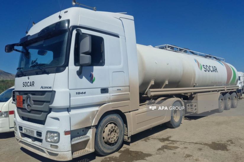 SOCAR-ın yanacaq dolu daha bir maşını Ağdamdan Xankəndiyə yola düşdü