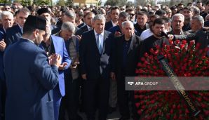 Millət vəkili Qənirə Paşayeva dəfn olundu -   FOTO - YENİLƏNDİ - 2 — foto 16