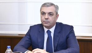 Samir Nuriyev Asiya İnkişaf Bankının departamentinin Baş direktorunu COP29-a hazırlıqla bağlı məlumatlandırdı -   FOTO — foto 1