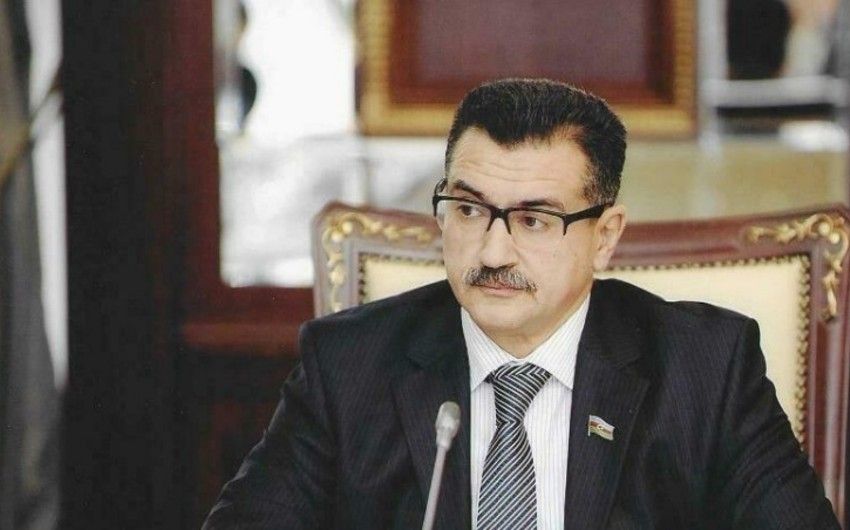 Deputat: "Toylarda insanlara saxta içkilər təklif edilir"