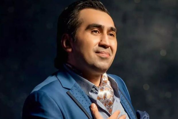 Elton Hüseynəliyev: “İlk dəfə toya gedəndə pulu necə böldümsə, özümə pul qalmadı”