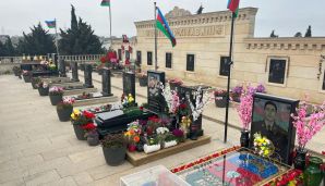Abşeron rayonunda Ramazan bayramında şəhidlərimiz ziyarət edilib -       FOTOLAR — foto 9