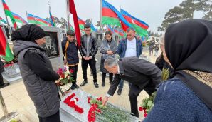 Abşeron rayonunda Ramazan bayramında şəhidlərimiz ziyarət edilib -       FOTOLAR — foto 10