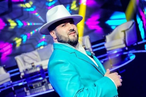 Elnur Məmmədov: Valideynlərim üç il məni heç kimə göstərməyiblər