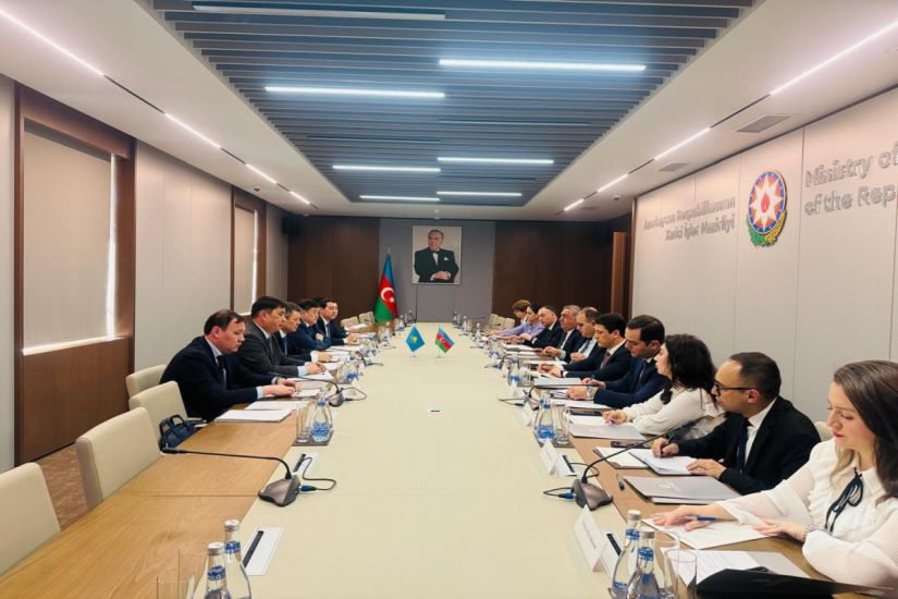 Azərbaycanla Qazaxıstan arasında konsulluq məsləhətləşmələri keçirilib
