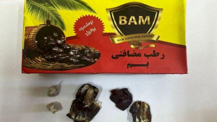 Bakıda ata həbsdə olan oğluna xurmanın içində narkotik keçirmək istədi