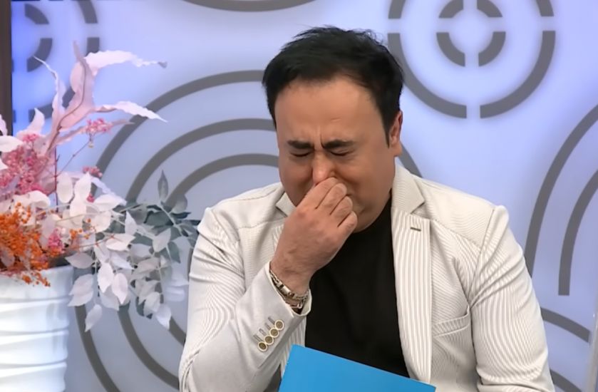 Elgiz canlı yayımda göz yaşlarını saxlaya bilmədi: "Xəstəxanada olarkən halallaşmışdıq" -     VİDEO