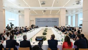 Prezident ADA Universitetində “COP29 və Azərbaycan üçün Yaşıl Baxış” beynəlxalq forumunda iştirak edib -   VİDEO - FOTO - YENİLƏNDİ - 3 — foto 5