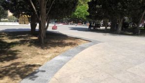 Elmlər Akademiyasının qarşısındakı parkda oturacaqlar yoxa çıxdı — foto 2