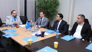 “Küçə mühitində olan uşaqlarla iş sahəsində aidiyyəti qurumlar arasında fəaliyyət mexanizminin inkişafı” layihəsinə cəlb olunmuş sosial işçilər üçün təlimlər keçirilib -   FOTOLAR — foto 2