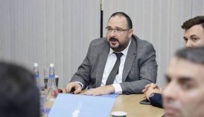 “Küçə mühitində olan uşaqlarla iş sahəsində aidiyyəti qurumlar arasında fəaliyyət mexanizminin inkişafı” layihəsinə cəlb olunmuş sosial işçilər üçün təlimlər keçirilib -   FOTOLAR — foto 5