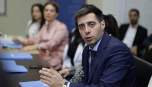 “Küçə mühitində olan uşaqlarla iş sahəsində aidiyyəti qurumlar arasında fəaliyyət mexanizminin inkişafı” layihəsinə cəlb olunmuş sosial işçilər üçün təlimlər keçirilib -   FOTOLAR — foto 7