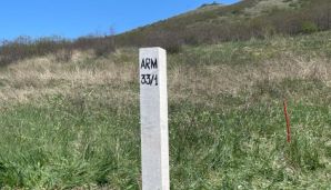 Azərbaycanla Ermənistan arasında ilk sərhəd dirəyi quraşdırıldı -       FOTO — foto 1