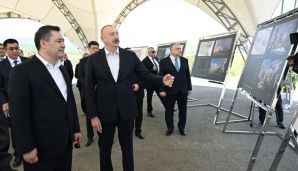 Azərbaycan və Qırğızıstan prezidentləri Füzuli şəhərinin dağıdılmış yerlərinə baxıb, Baş planla tanış olublar -   FOTO - YENİLƏNDİ — foto 4