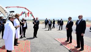 Azərbaycan və Qırğızıstan prezidentləri Ağdamın Xıdırlı kənd tam orta məktəbinin təməlqoyma mərasimində iştirak ediblər -   FOTO - YENİLƏNDİ — foto 10
