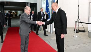 Azərbaycan Prezidenti İlham Əliyev və Almaniyanın Kansleri Olaf Şolts birgə mətbuat konfransı keçiriblər -   FOTOLAR - YENİLƏNDİ - 2 — foto 9