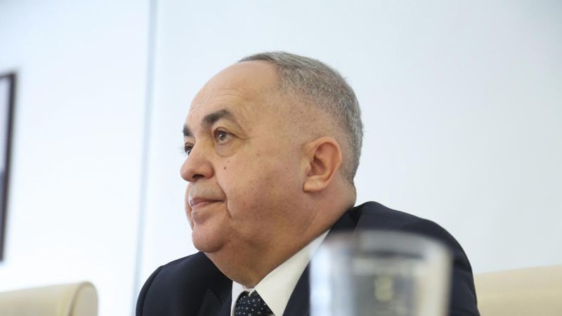Əməliyyat keçirilən qurumun rəisi kimdir?