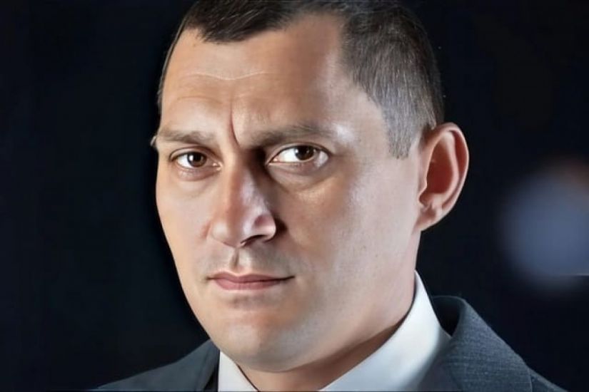 Qəsdən sağlamlığa ağır xəsarət yetirməkdə təqsirləndirilən deputatlığa namizəd həbs edildi