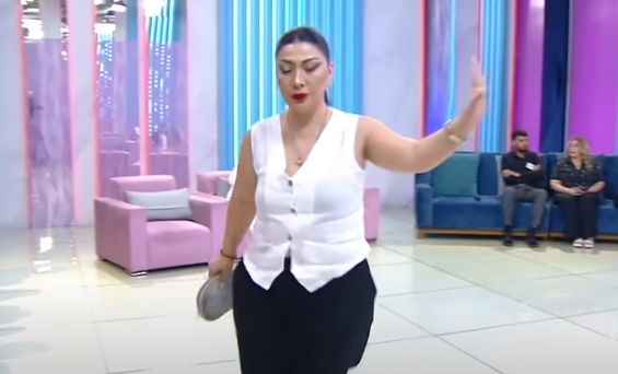 İştirakçının bu sözündən sonra vəkil efirdən getdi -     VİDEO