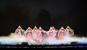 Prezident İlham Əliyev Astanada “Вечер дружбы” adlı qala konsertdə iştirak etdi — foto 4