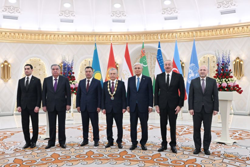 Prezident İlham Əliyev Astanada Özbəkistan Prezidenti Şavkat Mirziyoyevin təltif olunması mərasimində iştirak etdi  -     FOTO