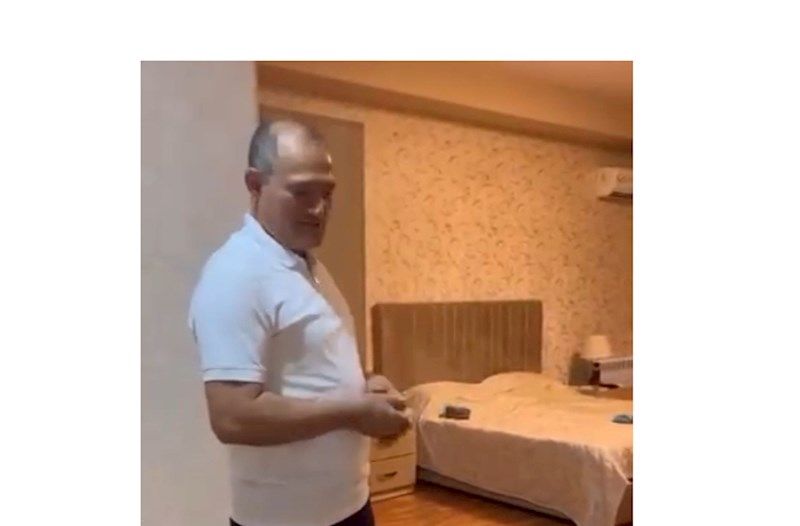 "Allah onların taleyinə uğursuzluq, deyinmə, hər şeydən narazılıq, bəxtsizlik, şanssızlıq və bədbəxt olma yazıb"